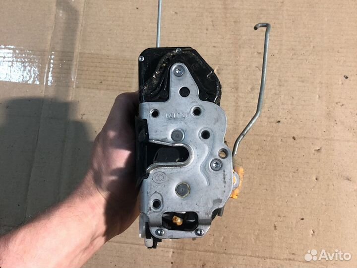 Chevrolet cruze замок двери