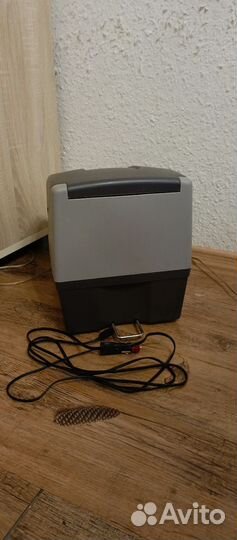 Холодильник и нагрев 2в1 Шкода Skoda 5L0 065 400