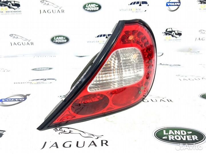 Фонарь задний правый Jaguar XJ X350