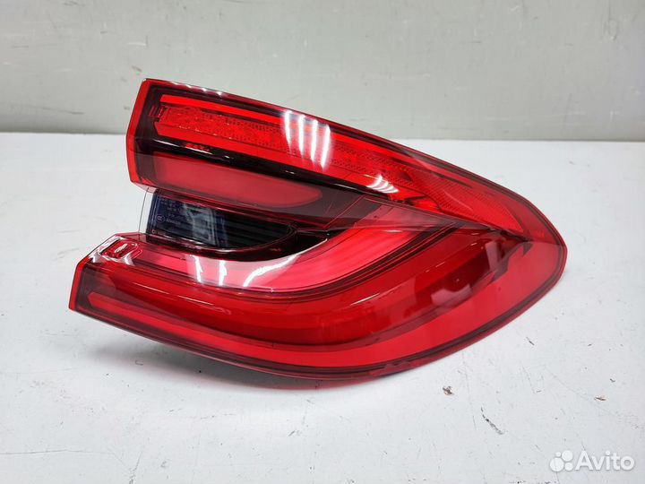 Фонарь наружний правый LED BMW 6 G32 2017-2020