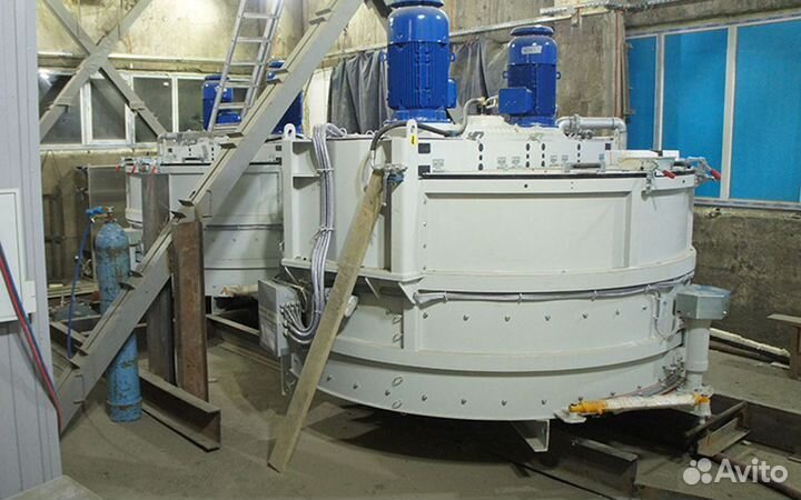 Планетарный бетоносмеситель MP 1500/1000 со скипом