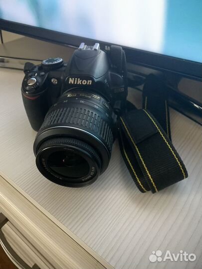 Зеркальный фотоаппарат Nikon D3100