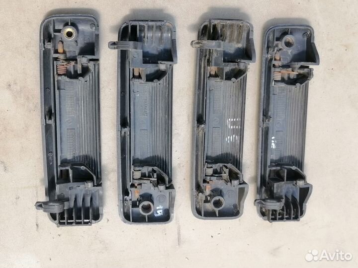 Ручка двери внешняя Renault 19 1992-2002