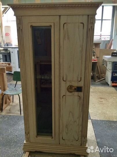 Сейф оружейный на 6 стволов