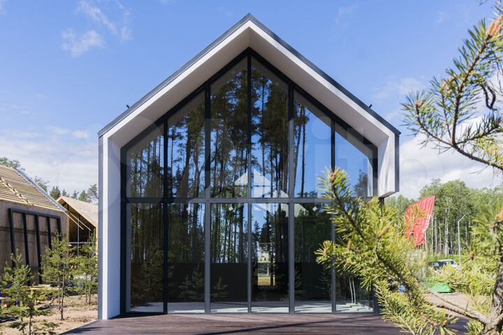 Коттедж 146 м² на участке 7 сот.