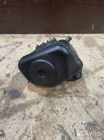 Бачок гур BMW F10 F11 N55