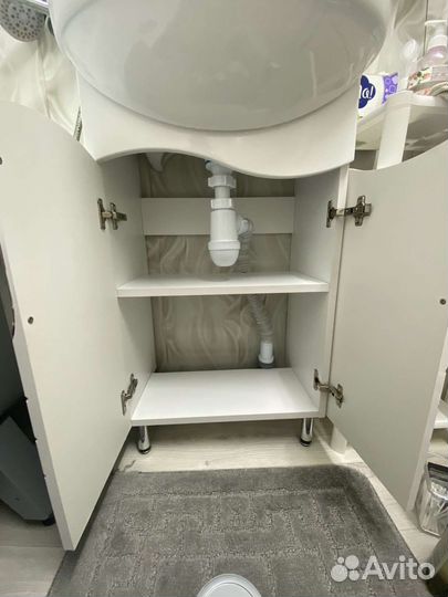 Тумба с раковиной для ванной