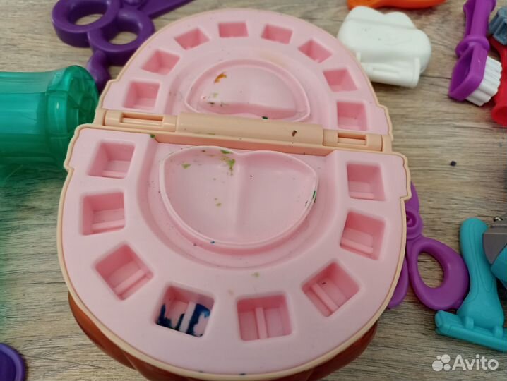 Наборы Play-Doh Плей до Зубастик и Парикмахерская