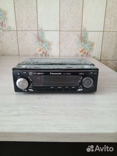 Автомобильный магнитофон