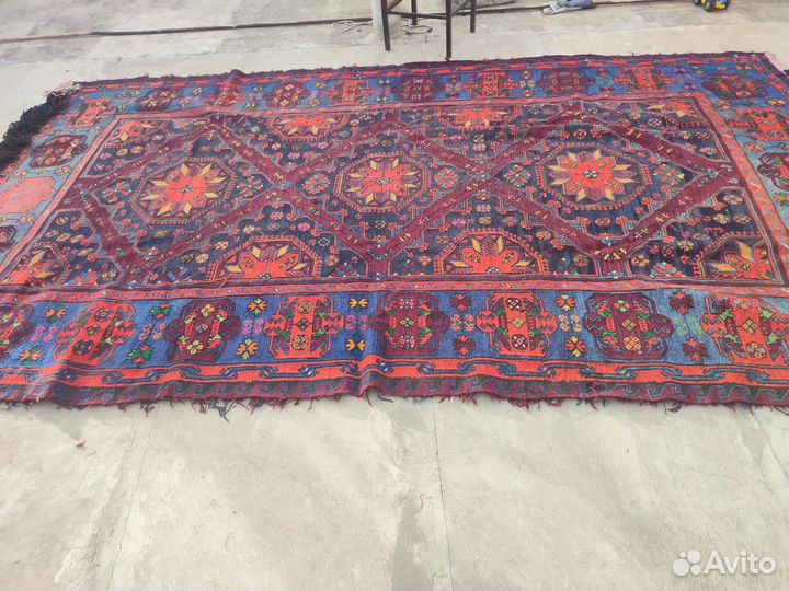 Ковер шерстяной