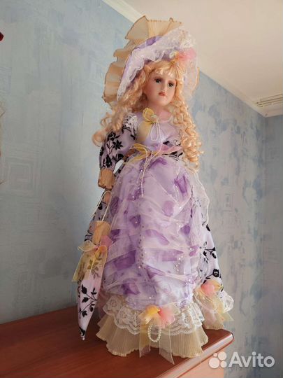 Кукла фарфоровая большая 65 см
