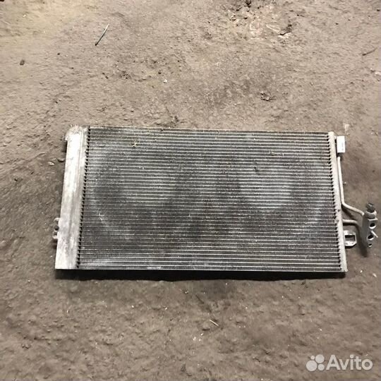 Радиатор кондиционера Mercedes Vito W639 2007