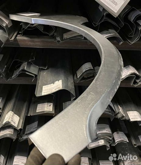 Арка левая Mitsubishi Lancer VII sedan 1995-2000