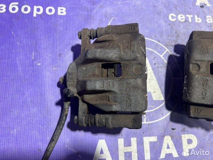 Передние суппорта Suzuki Grand Vitara 3D JB424X