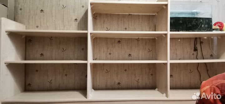 Стеллаж в детскую комнату