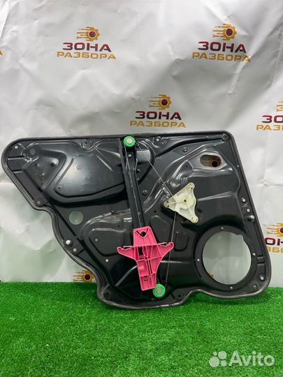 Стеклоподъемник задний правый Volkswagen Passat B7