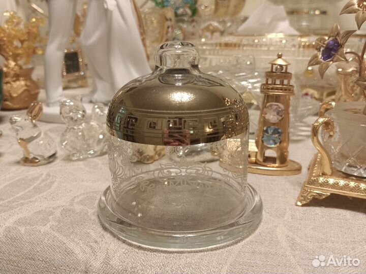 Лимонница с крышкой