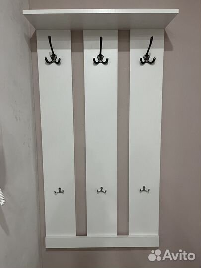 Вешалка настенная