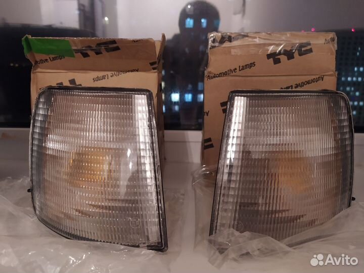 Белые новые поворотники Passat B3