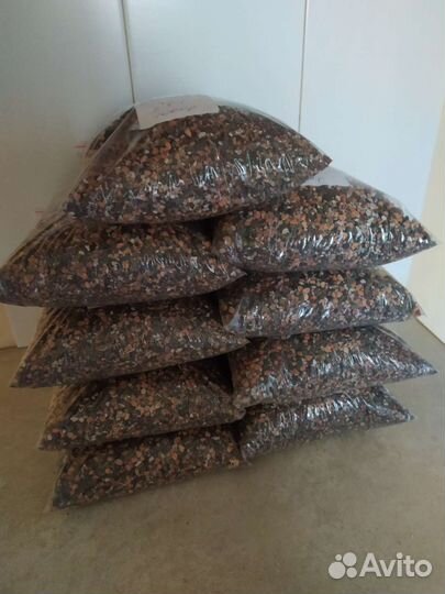 Готовые минеральный и универсальный грунты