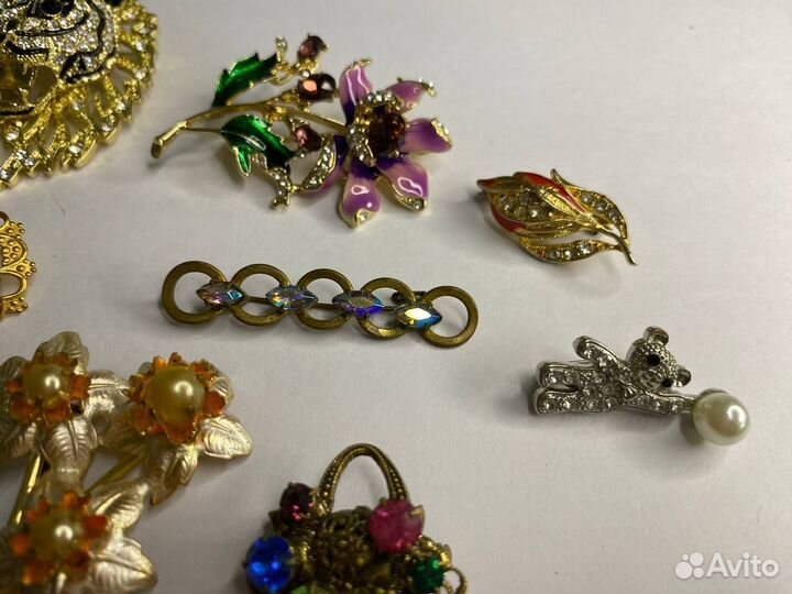 Брошь набор из 8 шт и подвеска