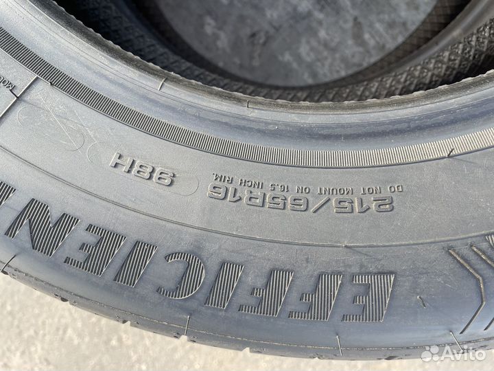Goodyear EfficientGrip Performance 215/65 R16 98H