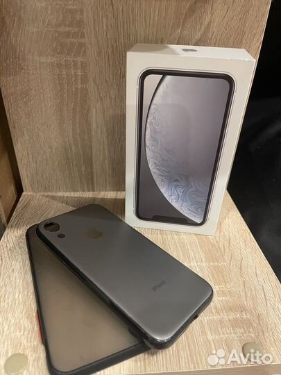 iPhone Xr, 128 ГБ