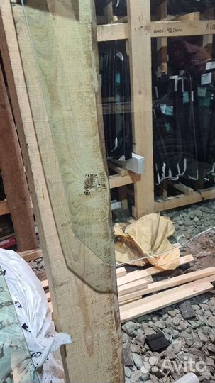 Стекло переднее на Шевроле Круз