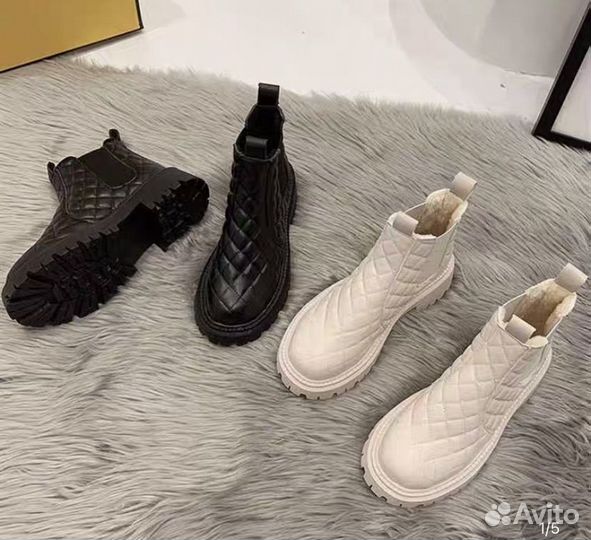 Женская одежда и обувь