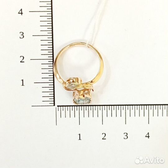 Золотое кольцо с камнем 17,5р