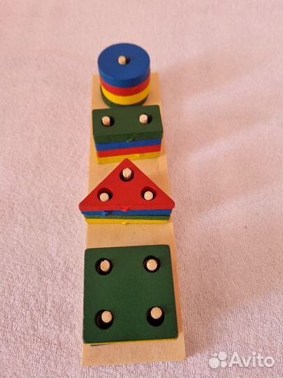 Деревянный сортер пирамидка Монтессори