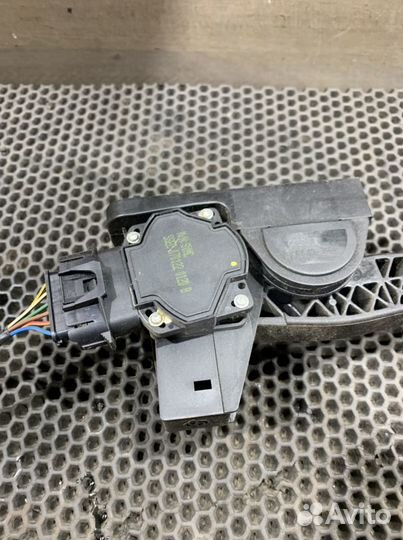 Педаль газа Кайрон SsangYong Kyron