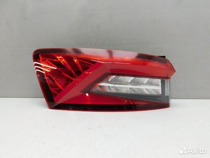 Фонарь задний наружный левый Skoda Kodiaq