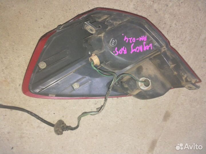 Фонарь задний правый Subaru Legacy 4