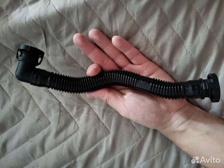 Патрубок 6A131127L