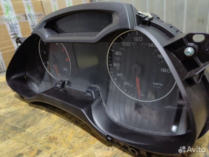 Панель приборов Audi A4 B8 2.0 tfsi