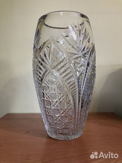 Ваза хрустальная для цветов