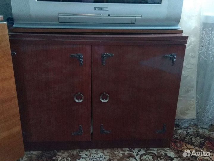 Тумбочка двухдверная