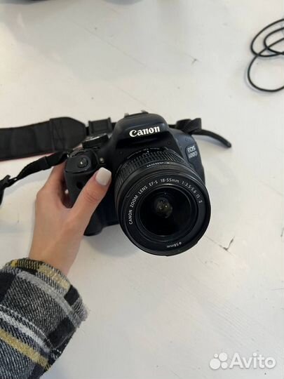 Фотоаппарат Canon EOS 600D и объектив Kit 18-55