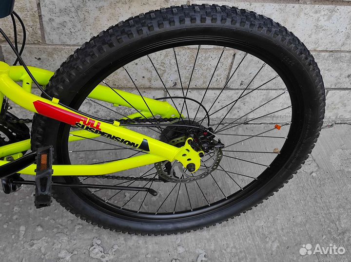 Свежий Black Aqua Mount 1682, Downhill