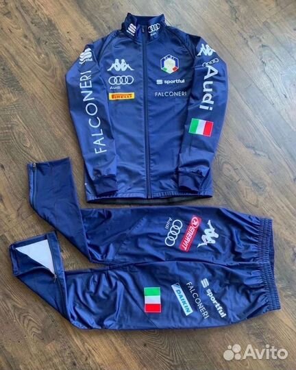 Разминочные костюмы и жилеты