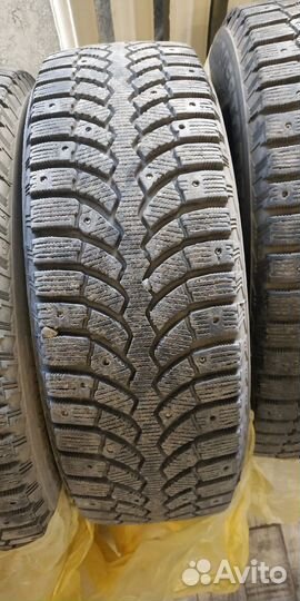 Bridgestone Blizzak Spike-01 185/65 R15