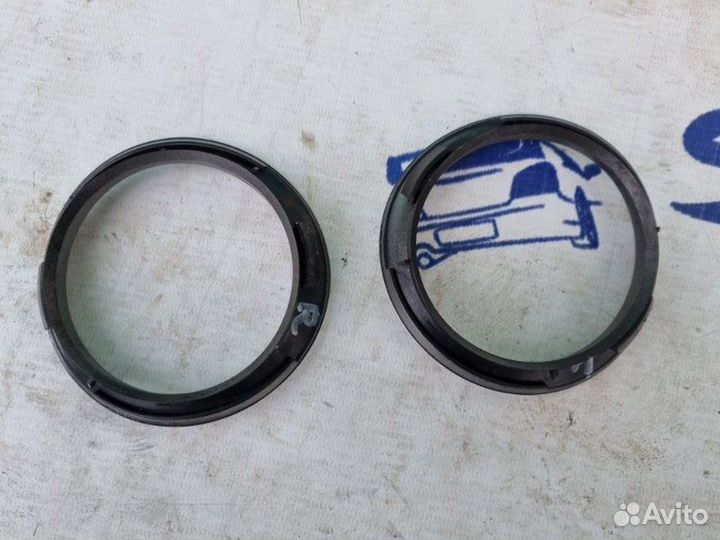 Накладка торпеды передняя Subaru Impreza GDA