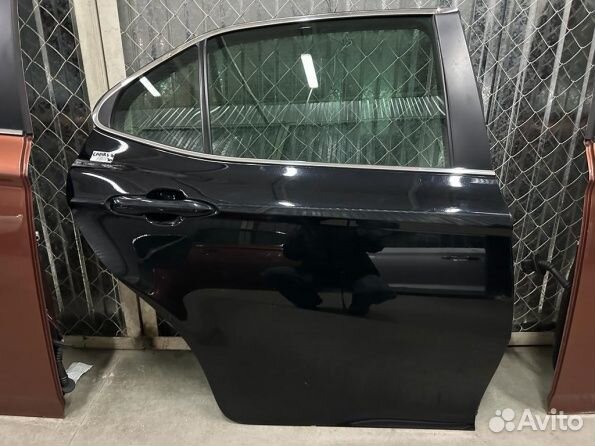 Toyota Camry XV70 дверь задняя правая