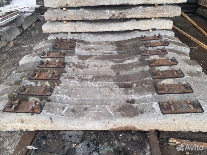 Шпала жб в сборе б/у