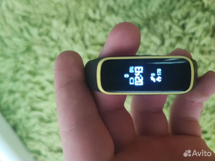 Samsung galaxy fit e