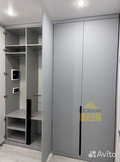 Шкаф в детскую