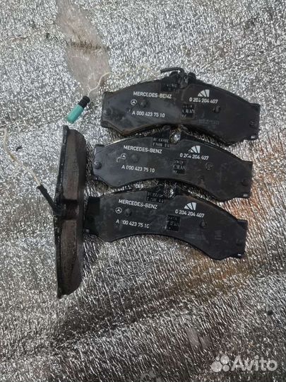 Тормозные колодки Mercedes-Sprinter