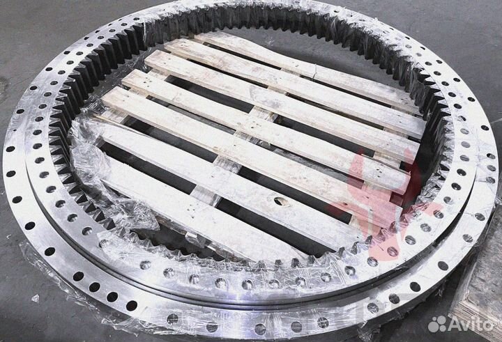 Опорно-поворотный круг 345CL