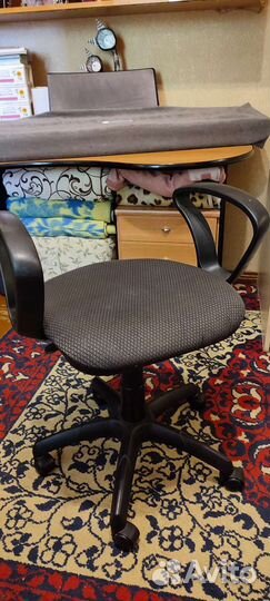 Компьютерное кресло бу без спинки